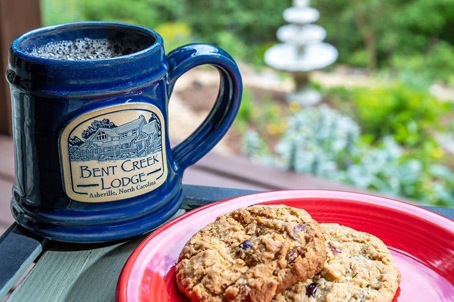 Afternoon cookies with a Bent Creek Lodge stoneware mug on the kitchen bar